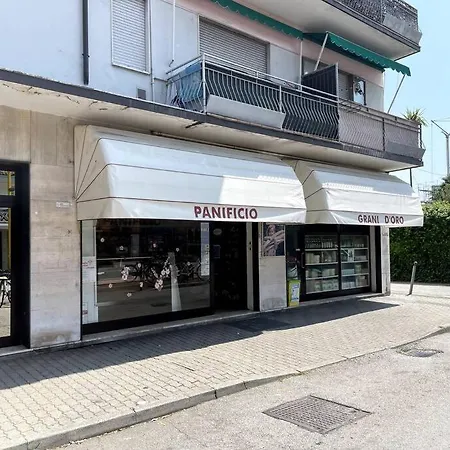 Holiday home Spacious House In Venezia With Free Parking